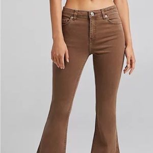 Bershka flare jean in brown